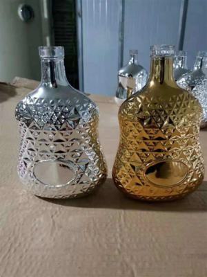 高檔玻璃酒瓶,噴涂酒瓶,工藝酒瓶批發(fā)